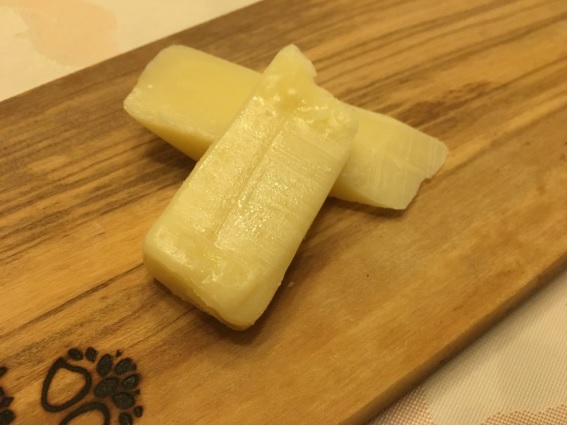 イタリア産チーズ「グラナ・パダーノ」