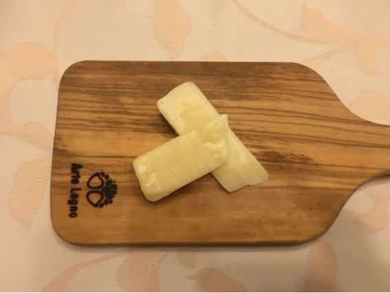 イタリア産チーズ「グラナ・パダーノ」